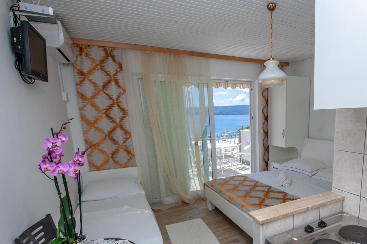 Apartments By The Sea Duce, Omis - 2992 Dugi Rat Exteriör bild