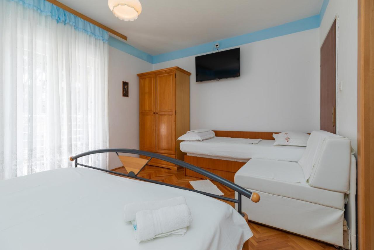 Apartments By The Sea Duce, Omis - 2992 Dugi Rat Exteriör bild