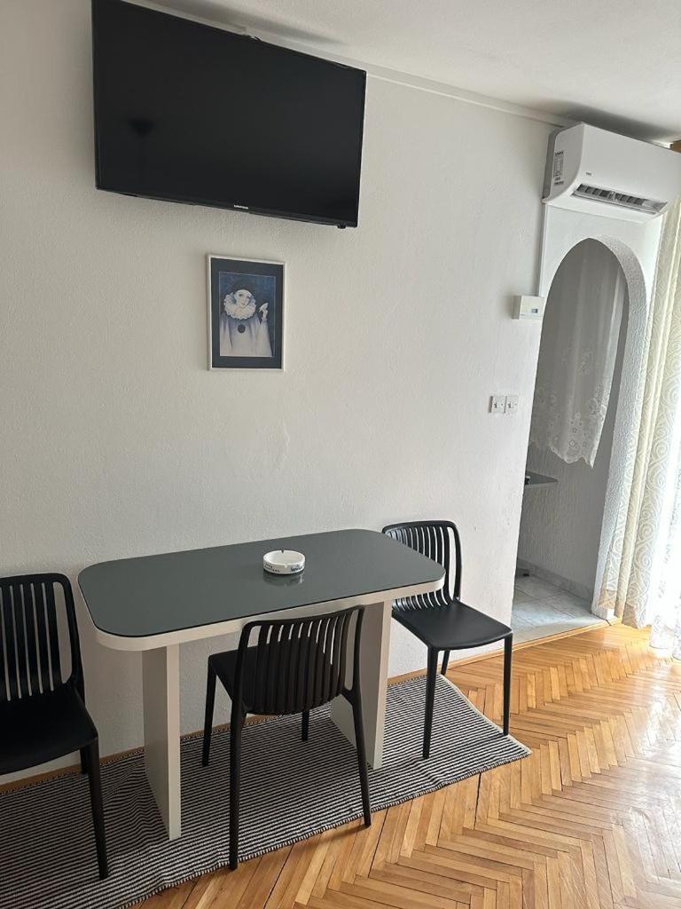 Apartments By The Sea Duce, Omis - 2992 Dugi Rat Rum bild
